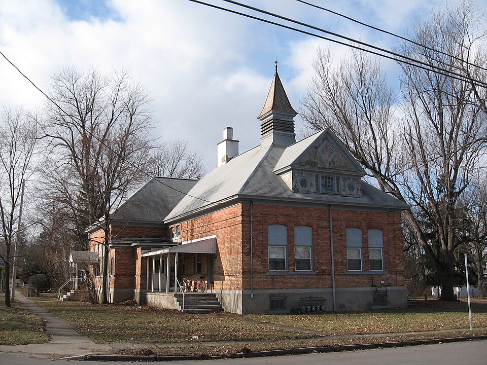 Photograph of Adelaide Avenue School