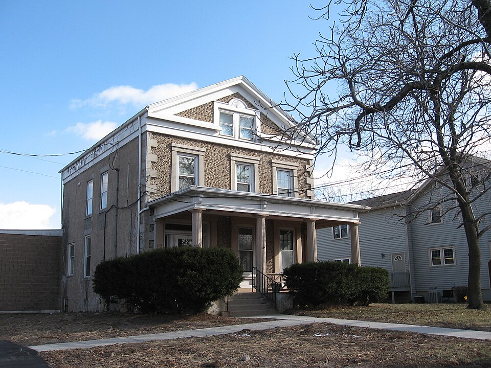 Photograph of Cobblestone Manor