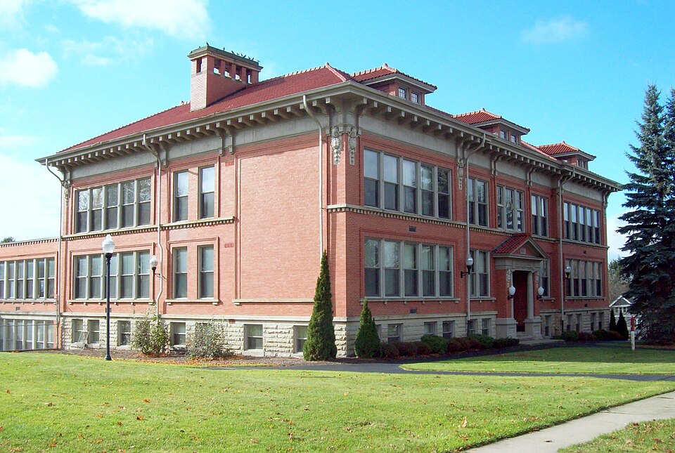 Photograph of Euclid Avenue School