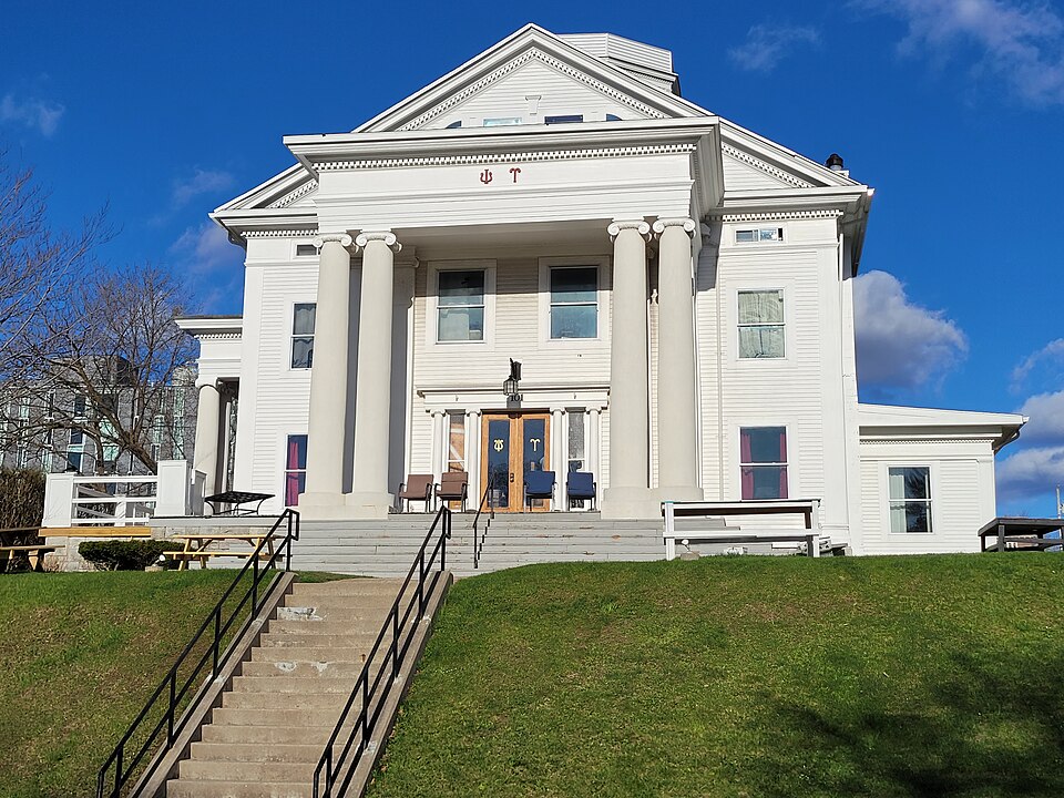 Photograph of Pi Chapter House of Psi Upsilon Fraternity