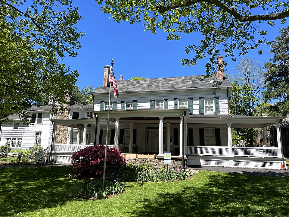 Photograph of Sands-Willets Homestead