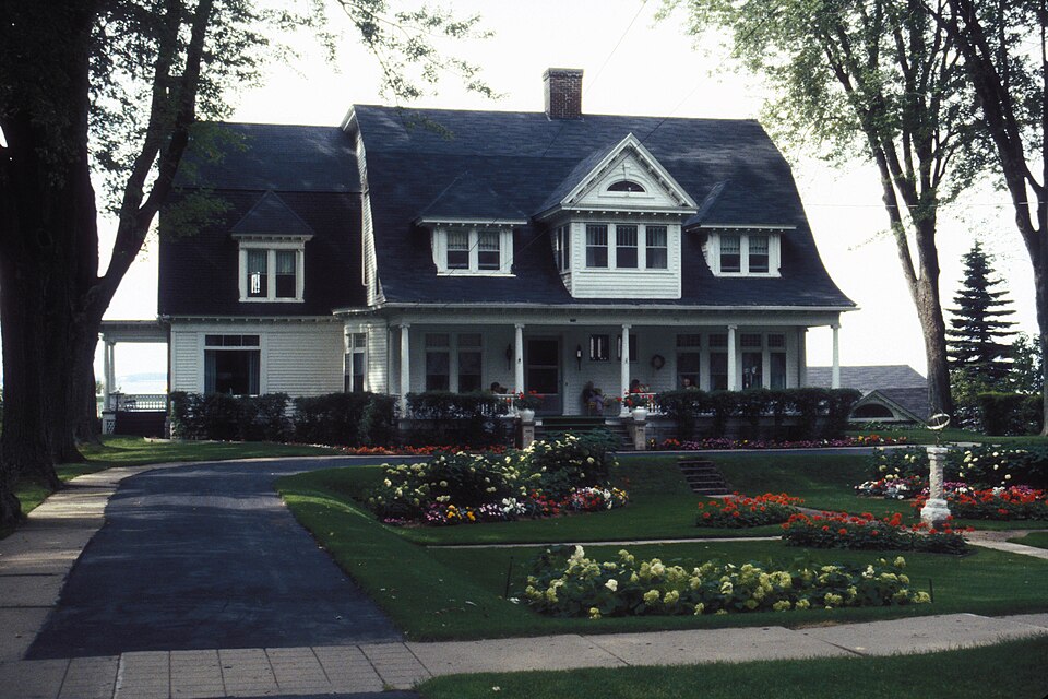 Photograph of Cornelius Sacket House