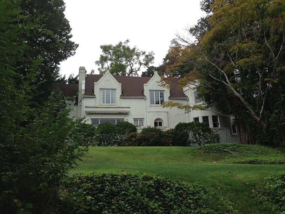 Photograph of Beaux Arts Park Historic District
