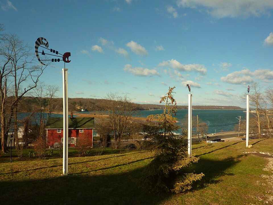 Photograph of Shore Road Historic District