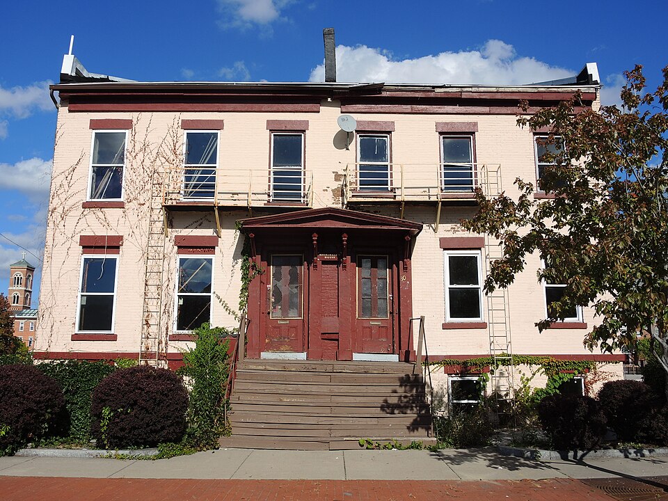 Photograph of Washington Street Rowhouses