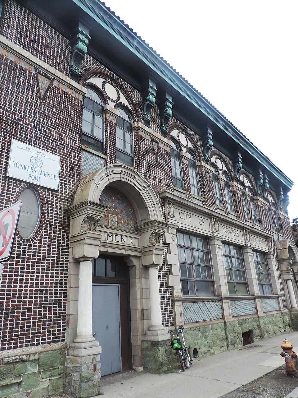 Photograph of Public Bath House No. 3