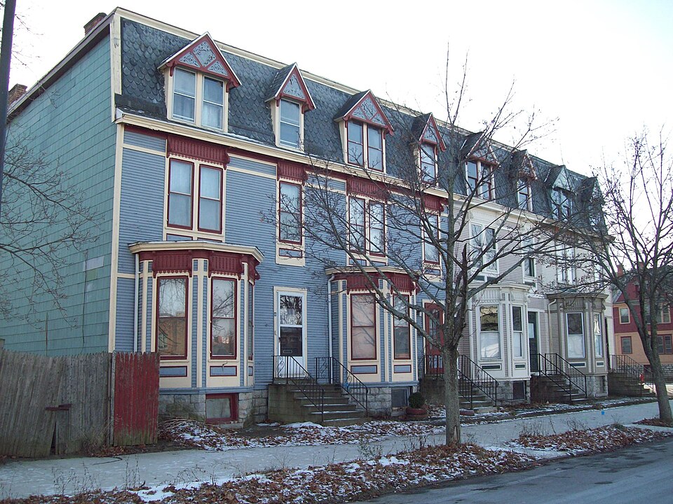 Photograph of Woodlawn Avenue Row
