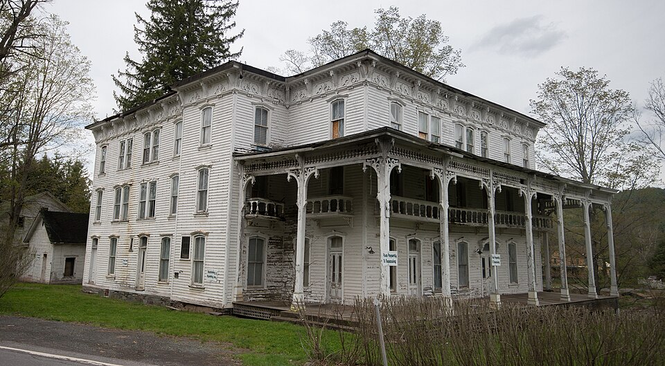 Photograph of Lexington House