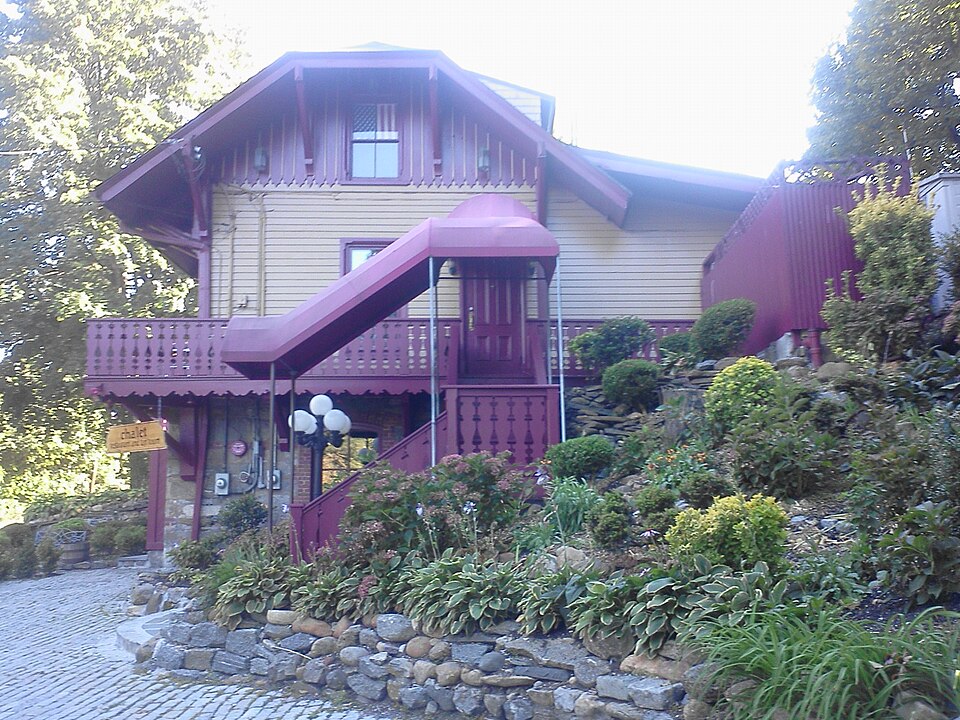 Photograph of Samuel Adams Warner House