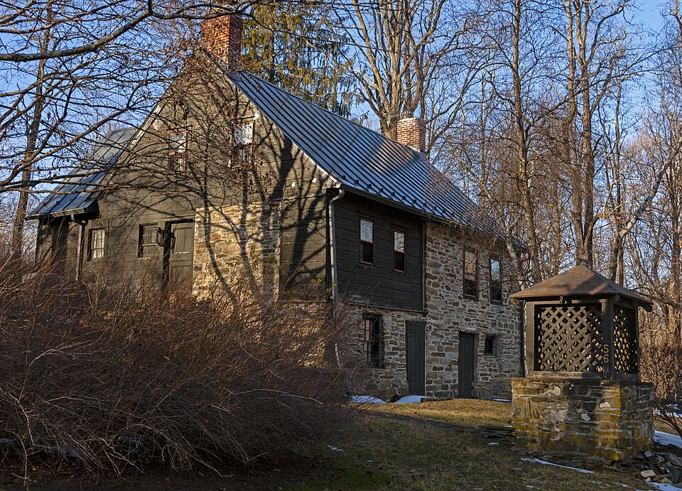 Photograph of Traver House