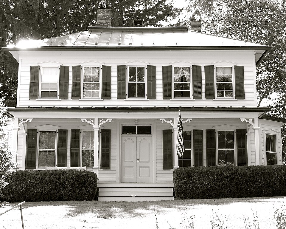 Photograph of John H. Traver Farm