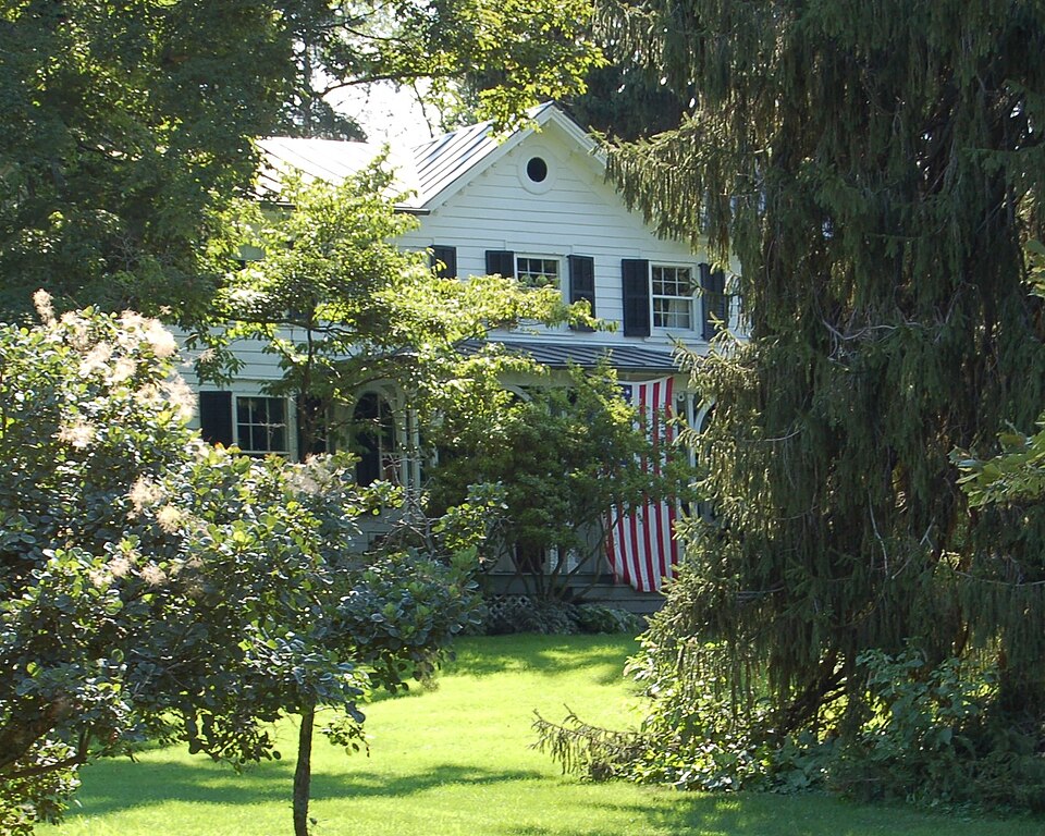 Photograph of J. E. Traver Farm
