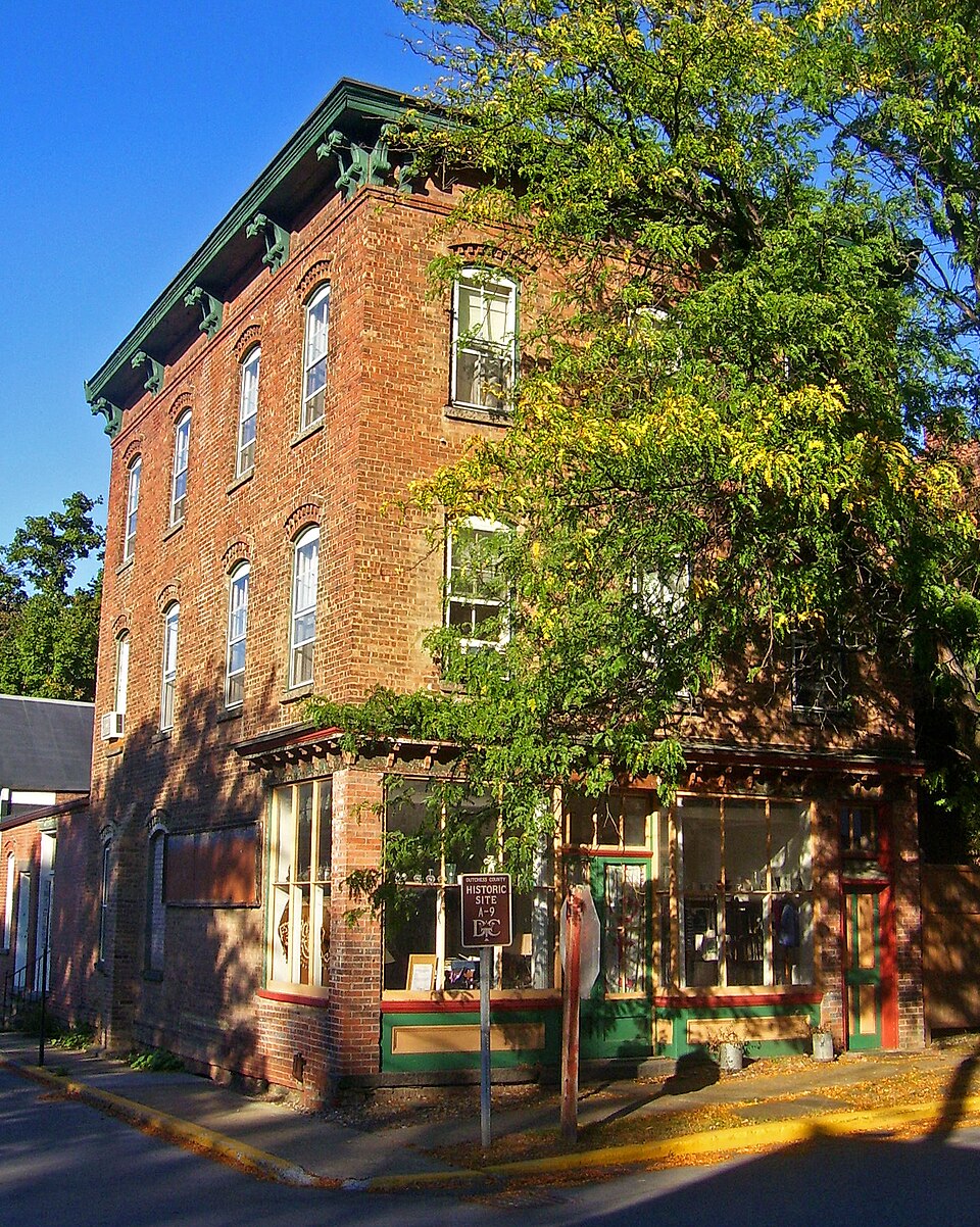 Photograph of O'Brien General Store and Post Office