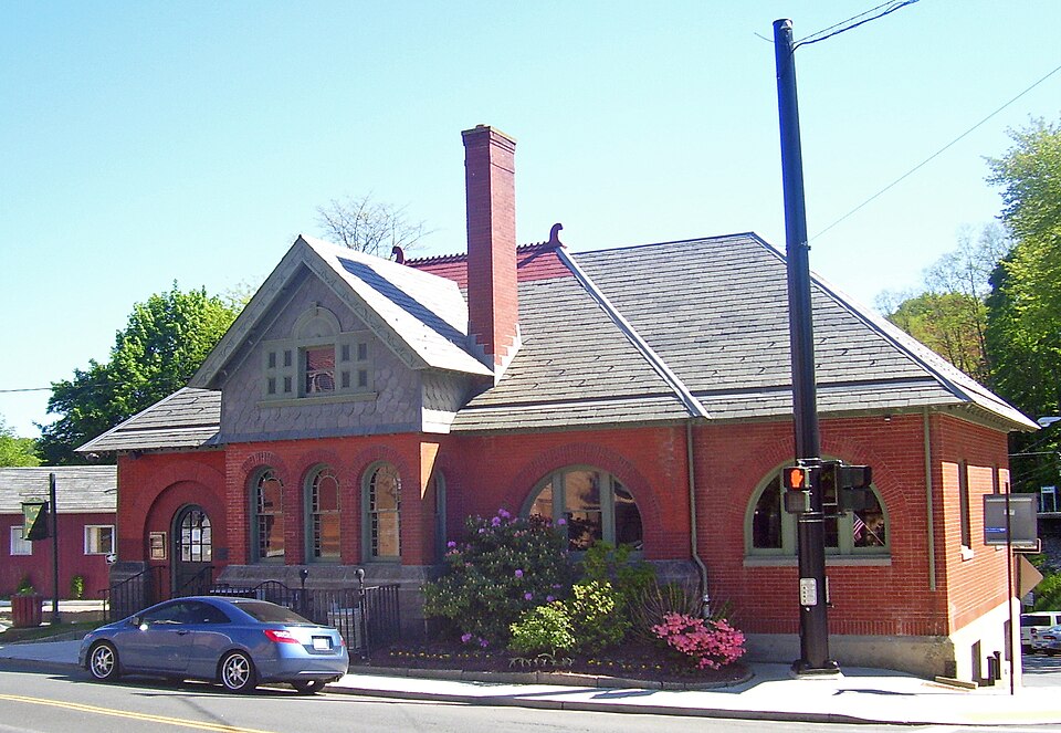 Photograph of First National Bank of Brewster