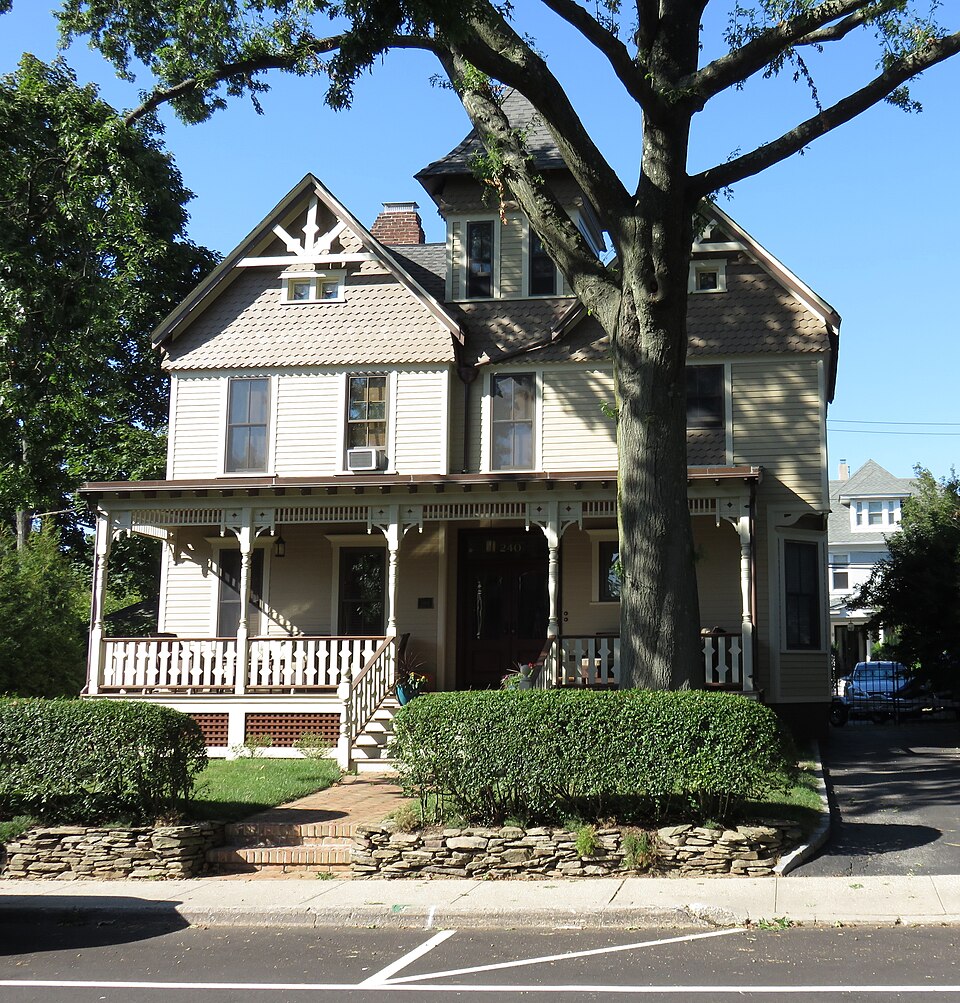 Photograph of House at 240 Sea Cliff Avenue