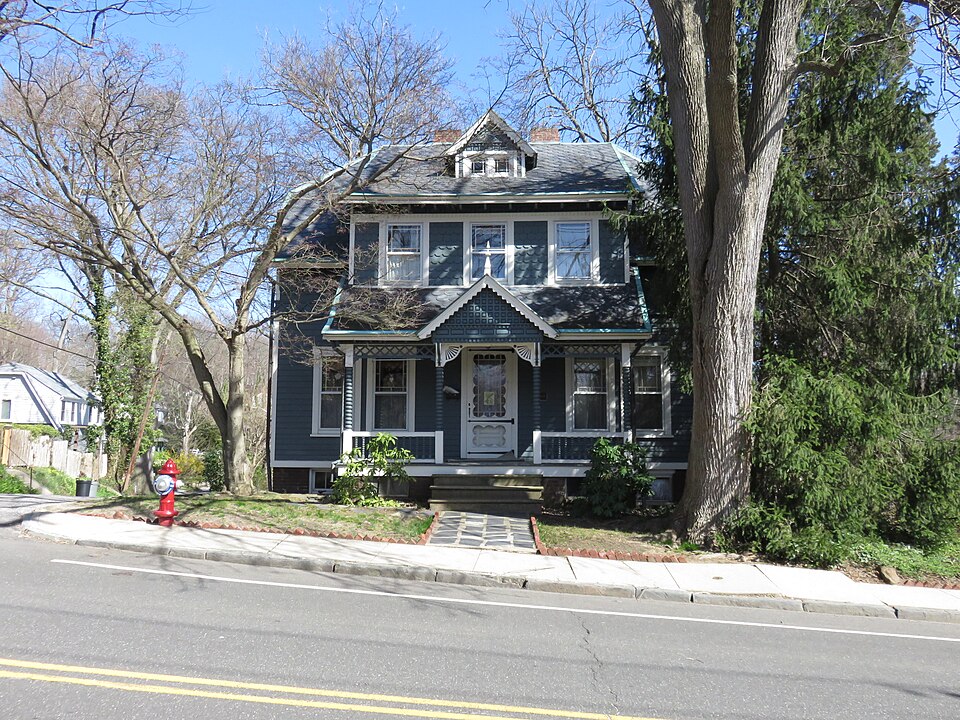 Photograph of House at 195 Prospect Avenue