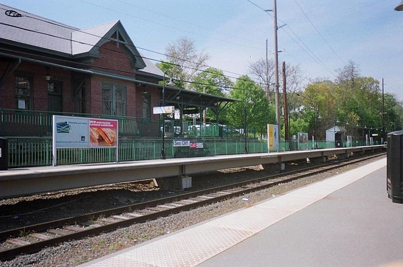 Photograph of Sea Cliff railway station