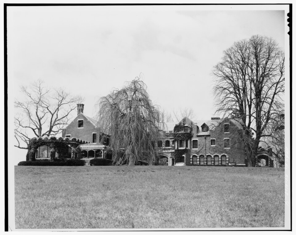 Photograph of Fort Hill Estate