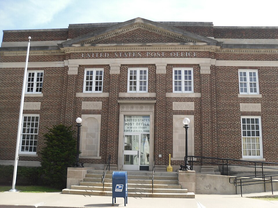 Photograph of United States Post Office