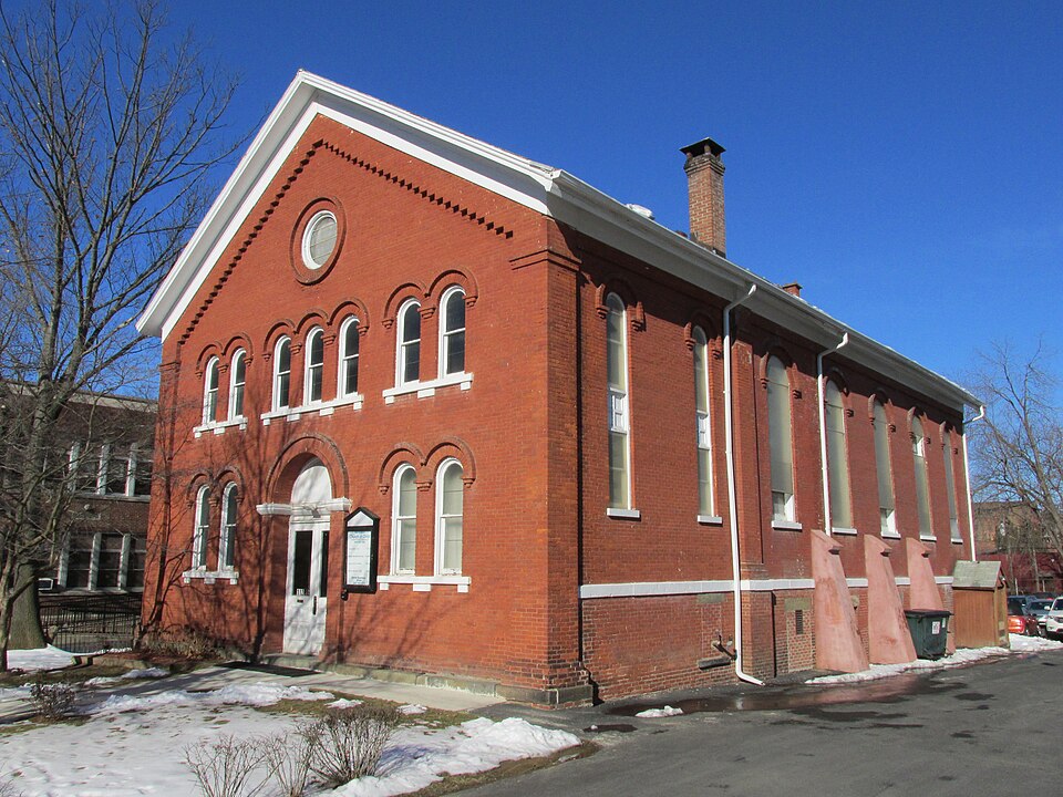 Photograph of Poughkeepsie Meeting House