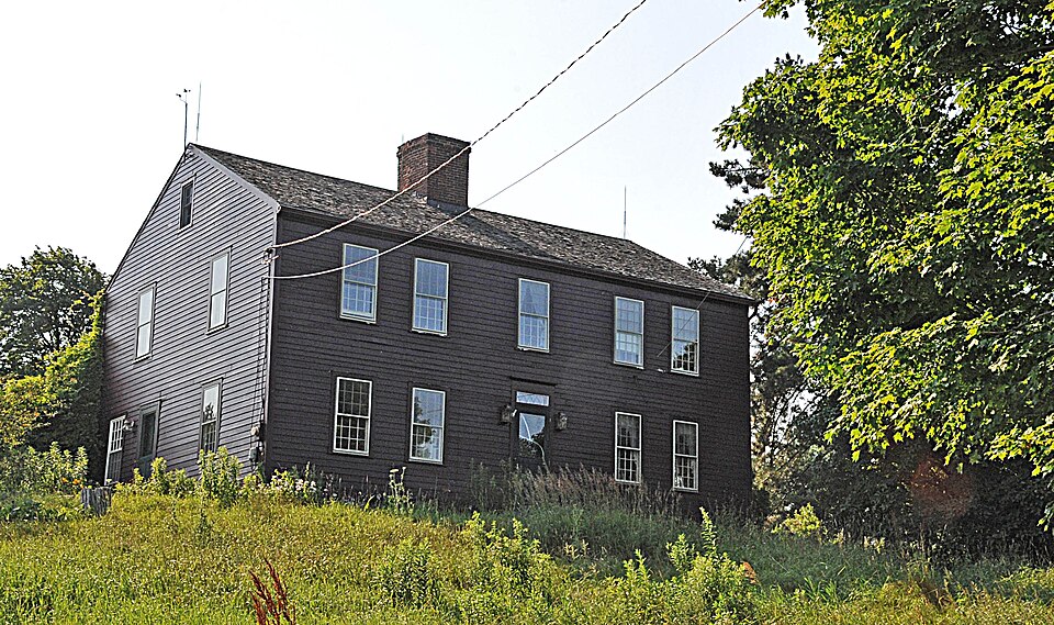 Photograph of Leech-Lloyd Farmhouse and Barn Complex