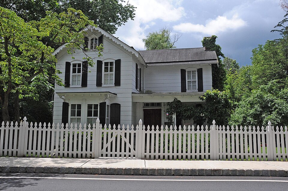 Photograph of Closter Road-Oak Tree Road Historic District