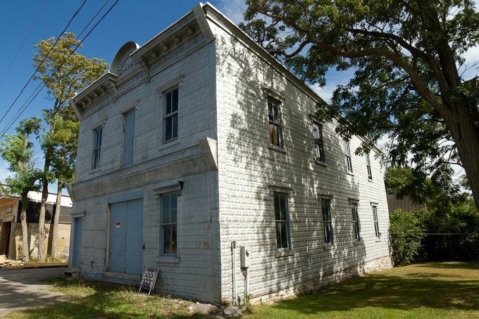 Photograph of George Brothers Building
