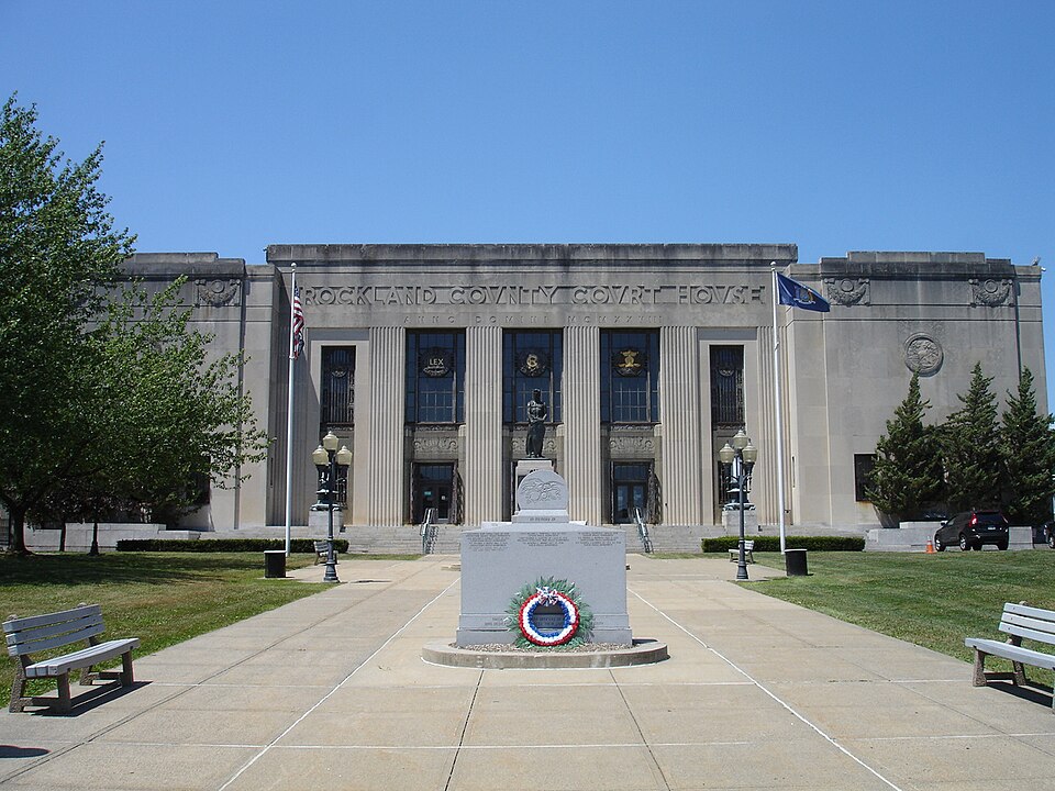 Photograph of Rockland County Courthouse and Dutch Gardens