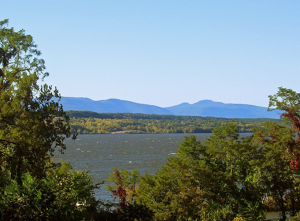 Photograph of Hudson River Historic District
