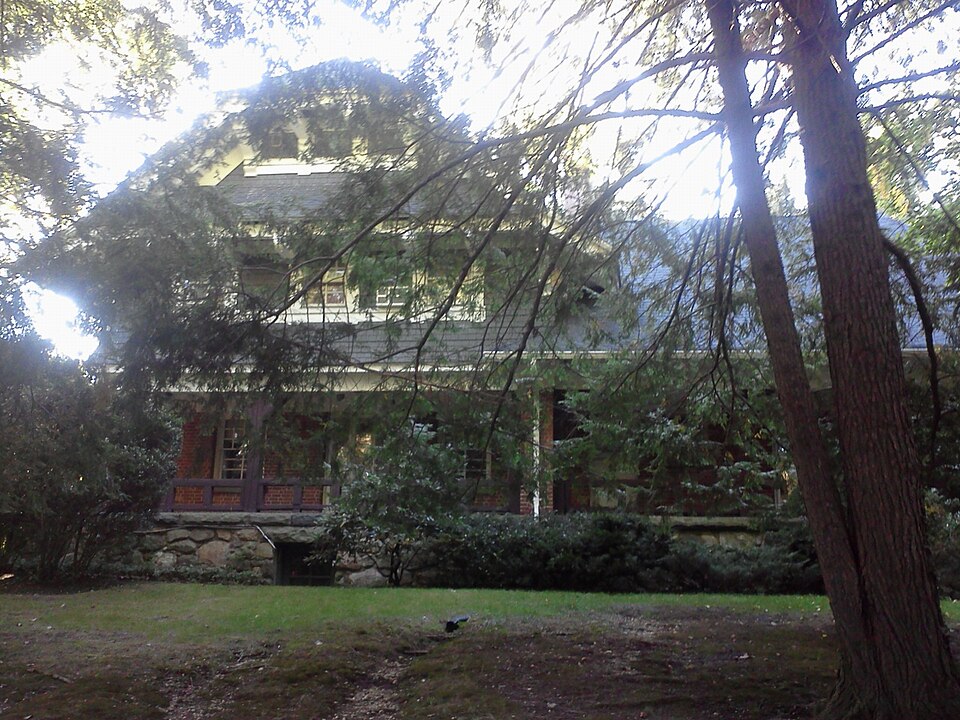 Photograph of Mackay Estate Dairyman's Cottage