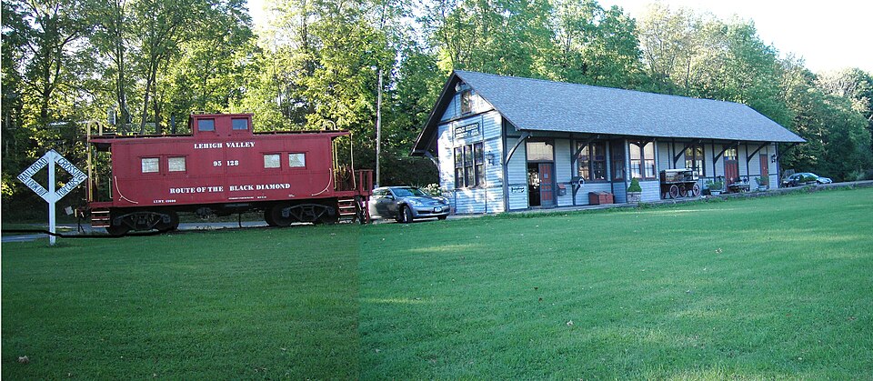 Photograph of Lehigh Valley Railroad Depot