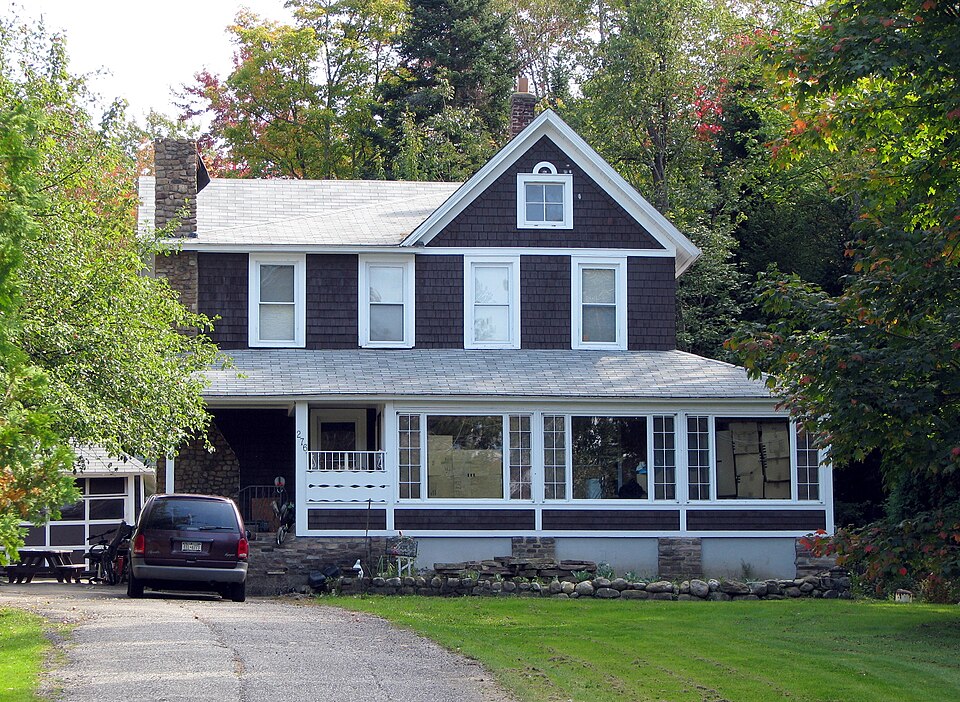 Photograph of Leis Cottage