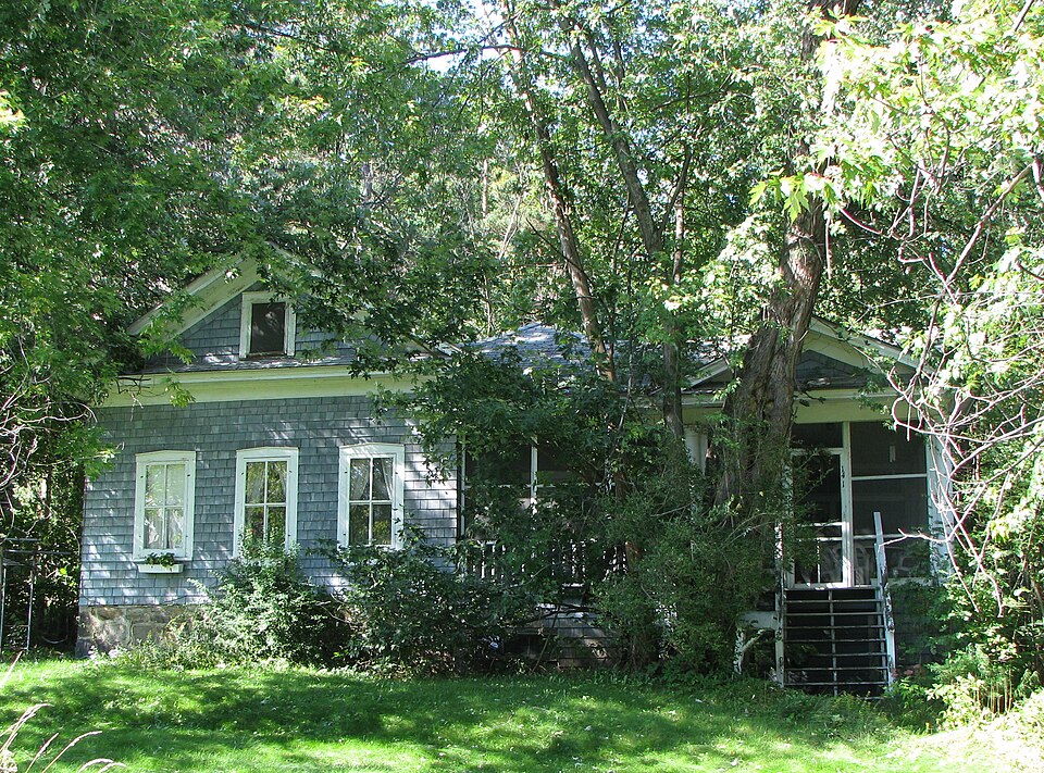 Photograph of Denny Cottage