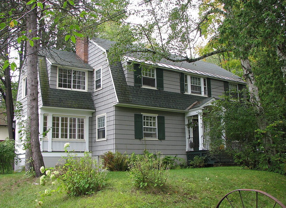 Photograph of Feustmann Cottage