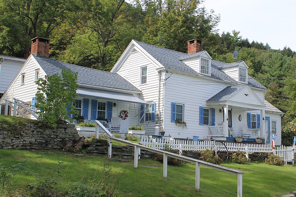 Photograph of Drake-Curtis House