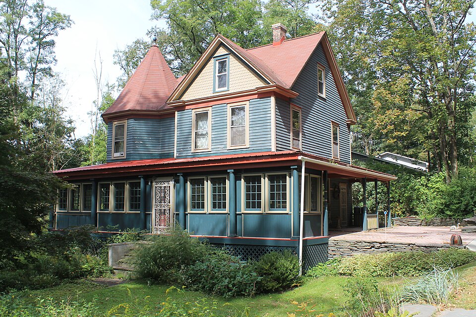 Photograph of Parsonage Road Historic District