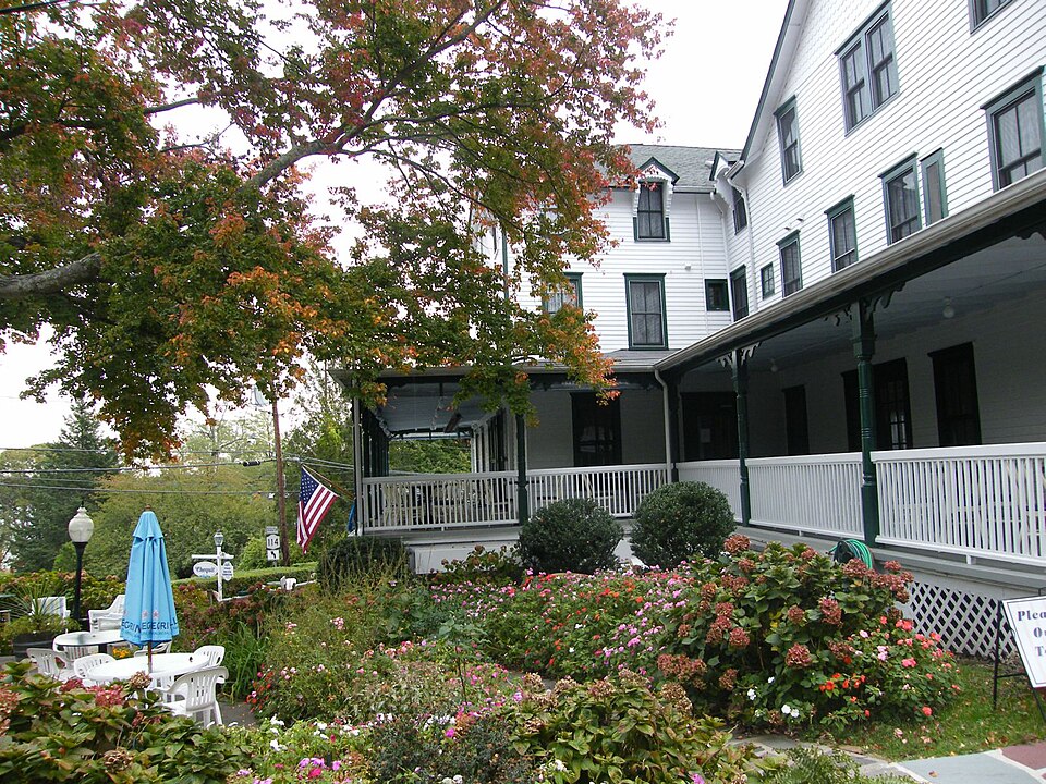 Photograph of Shelter Island Heights Historic District
