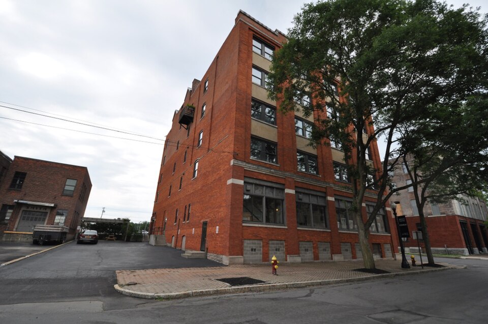 Photograph of Hurd & Fitzgerald Building