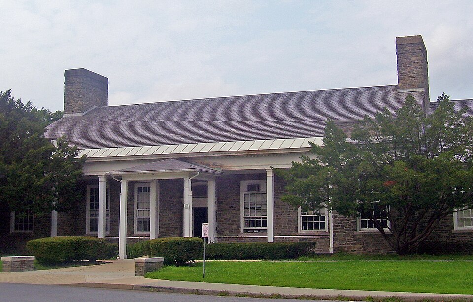 Photograph of Hyde Park Elementary School
