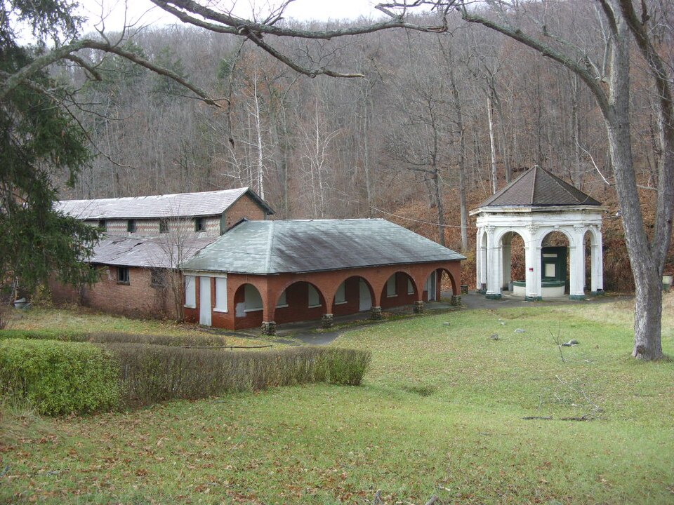 Photograph of Sharon Springs Historic District