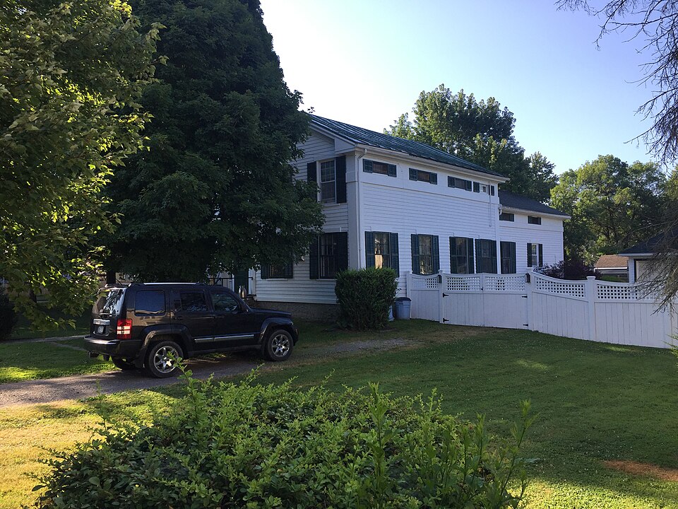 Photograph of House at 31 West Cayuga Street