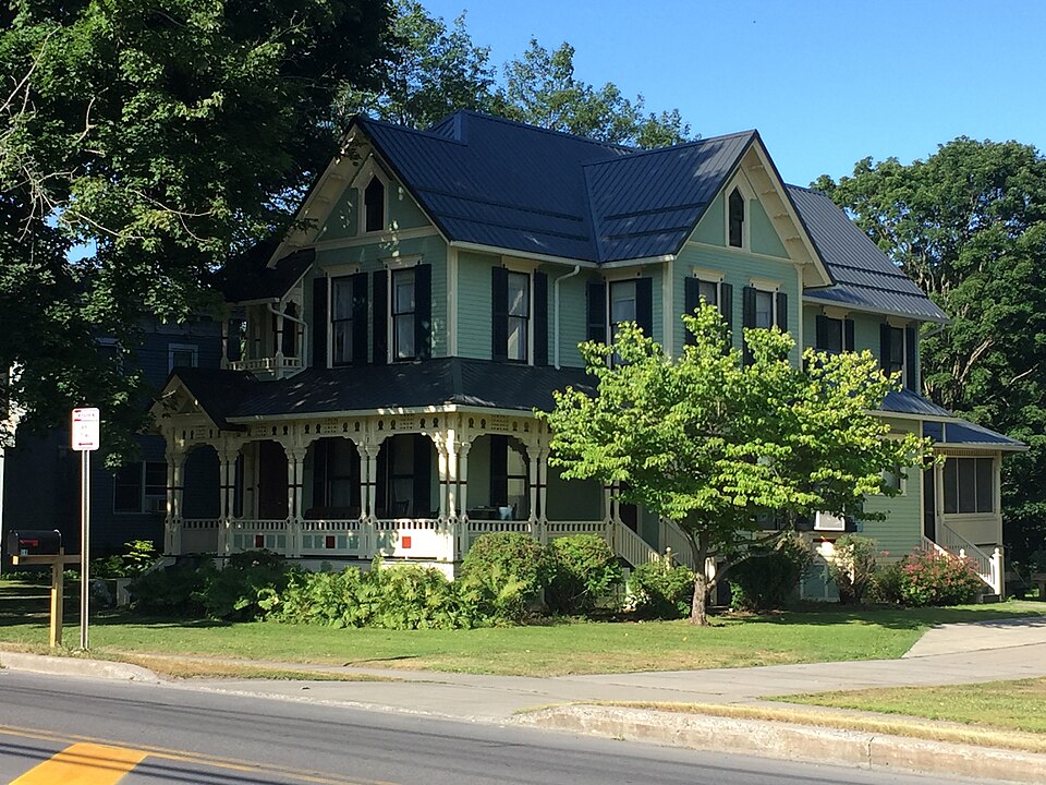 Photograph of Tuthill-Green House