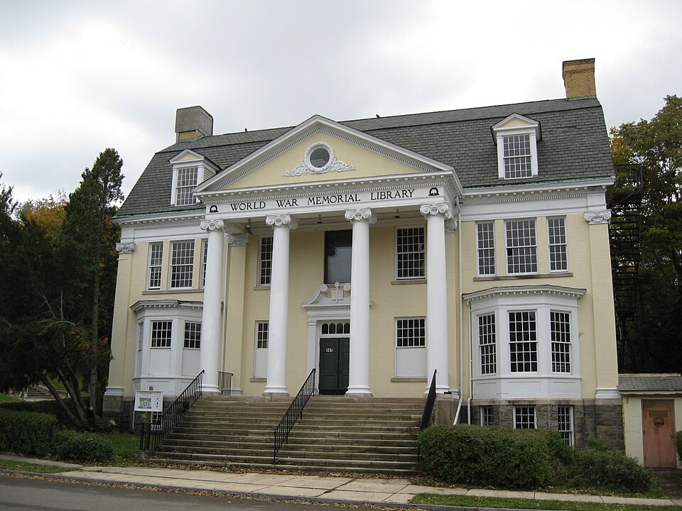 Photograph of World War Memorial Library