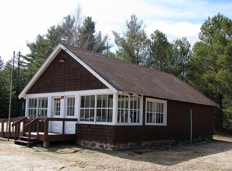 Photograph of Merrillsville Cure Cottage