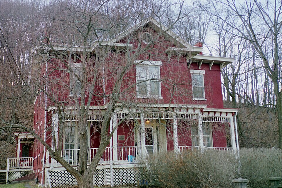 Photograph of Joseph Hallock House