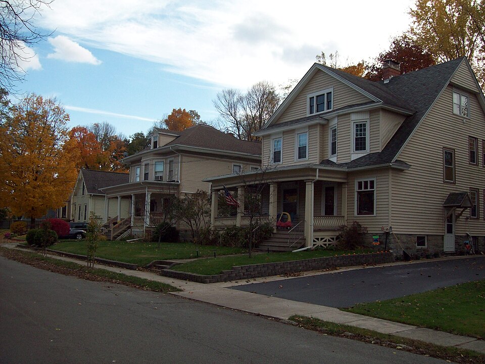 Photograph of State and Eagle Streets Historic District