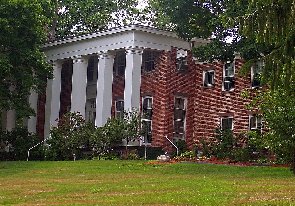 Photograph of Cromwell Manor