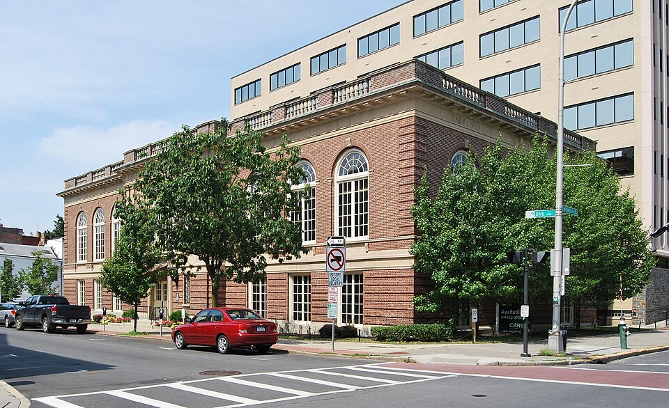 Photograph of Harmanus Bleecker Library