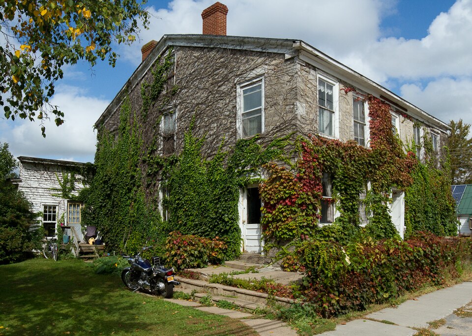 Photograph of La Farge Land Office