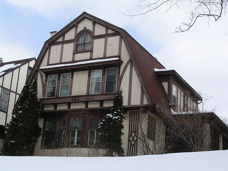 Photograph of Estabrook House